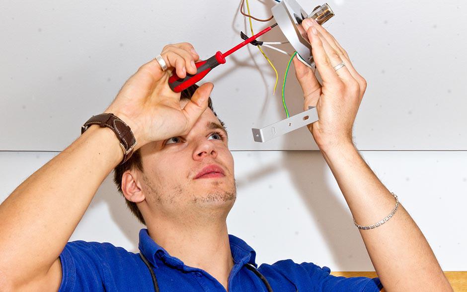 électricien de maintenance Morainvilliers